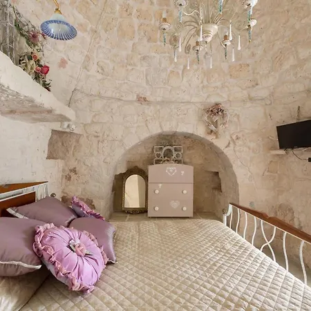 Trullo Monte Torto * Ostuni